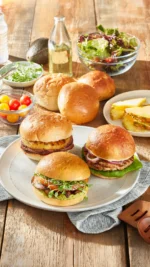 Pretzel Hamburger Bun 4 ct. - Backerhaus Veit